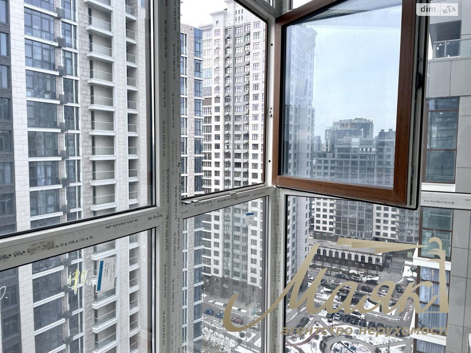 Продажа пятикомнатной квартиры в Киеве, на ул. Андрея Верхогляда 15Б, район Печерский фото 1 Продажа пятикомнатной квартиры в Киеве, на ул. Андрея Верхогляда 15Б, район Печерский фото 1