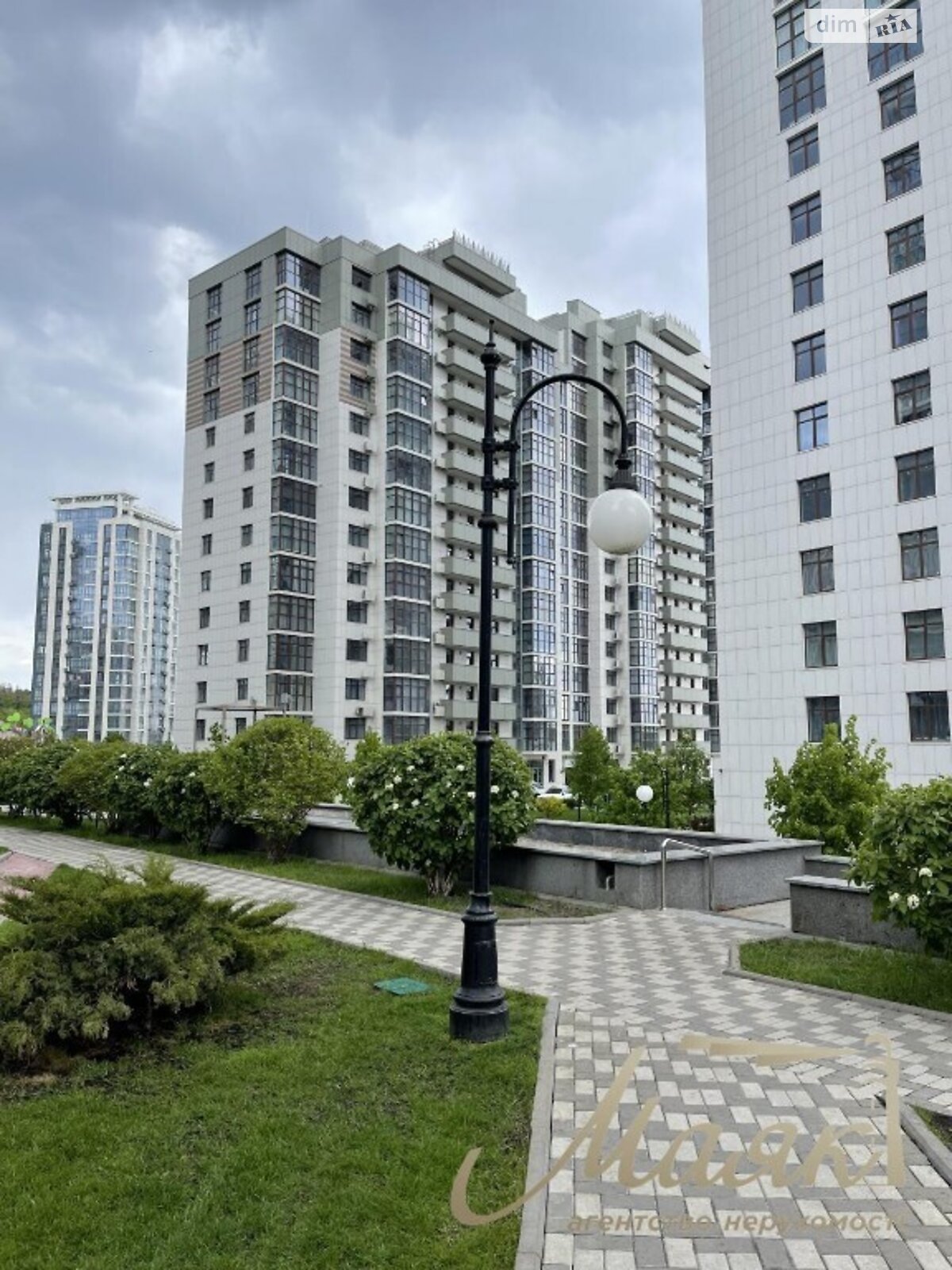Продажа трехкомнатной квартиры в Киеве, на ул. Андрея Верхогляда 19Б, район Печерский фото 1 Продажа трехкомнатной квартиры в Киеве, на ул. Андрея Верхогляда 19Б, район Печерский фото 1