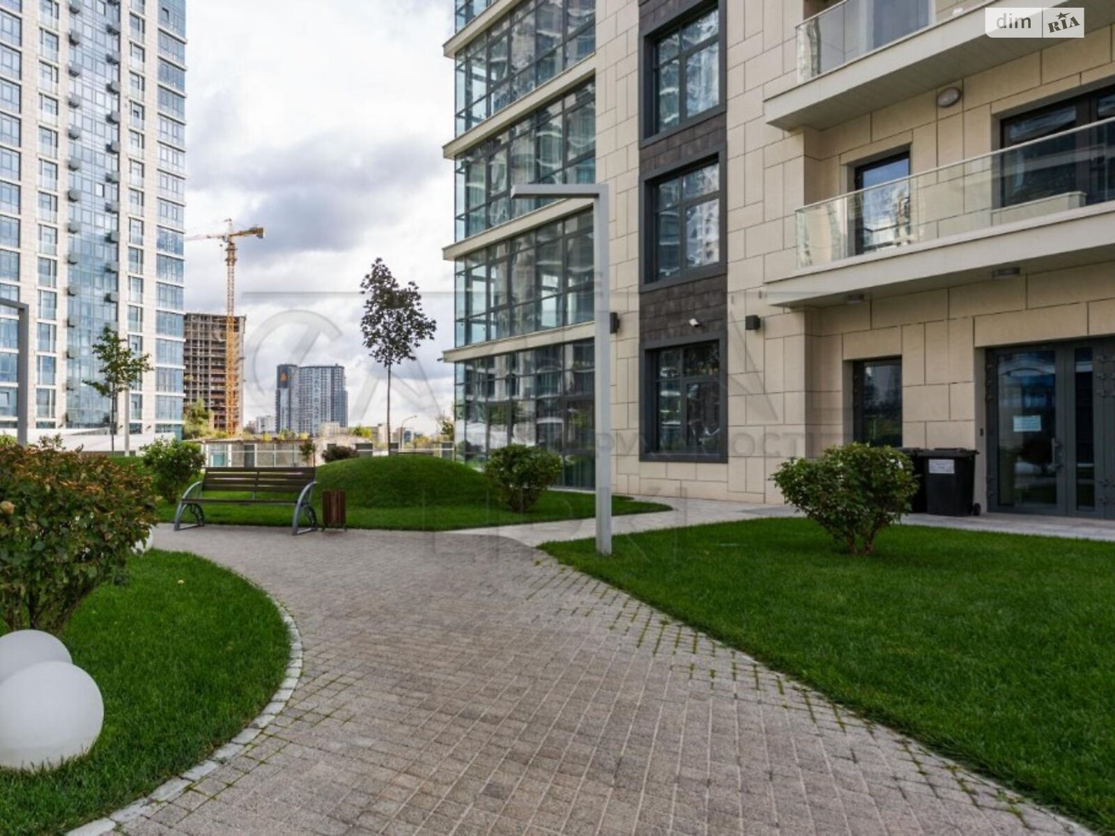 Продажа трехкомнатной квартиры в Киеве, на ул. Андрея Верхогляда 19А, район Печерский фото 1 Продажа трехкомнатной квартиры в Киеве, на ул. Андрея Верхогляда 19А, район Печерский фото 1