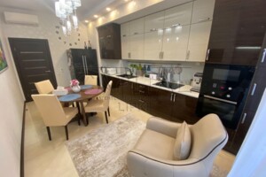 Продажа двухкомнатной квартиры в Киеве, на ул. Андрея Верхогляда 14, район Печерский фото 2