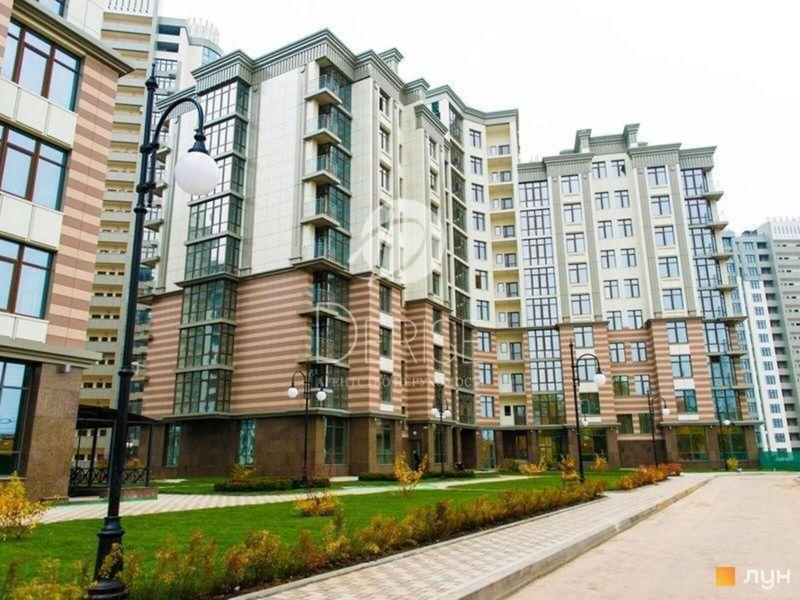 Продаж чотирикімнатної квартири в Києві, на вул. Андрія Верхогляда, район Печерський фото 1 Продаж чотирикімнатної квартири в Києві, на вул. Андрія Верхогляда, район Печерський фото 1