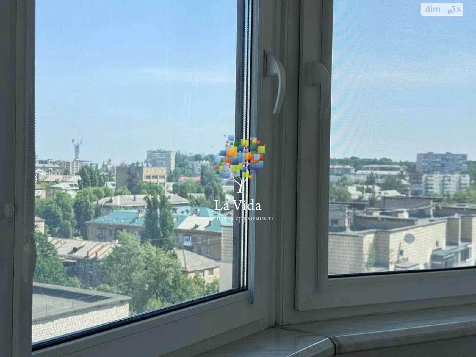 Продаж трикімнатної квартири в Києві, на вул. Андрія Верхогляда, район Печерський фото 1 Продаж трикімнатної квартири в Києві, на вул. Андрія Верхогляда, район Печерський фото 1