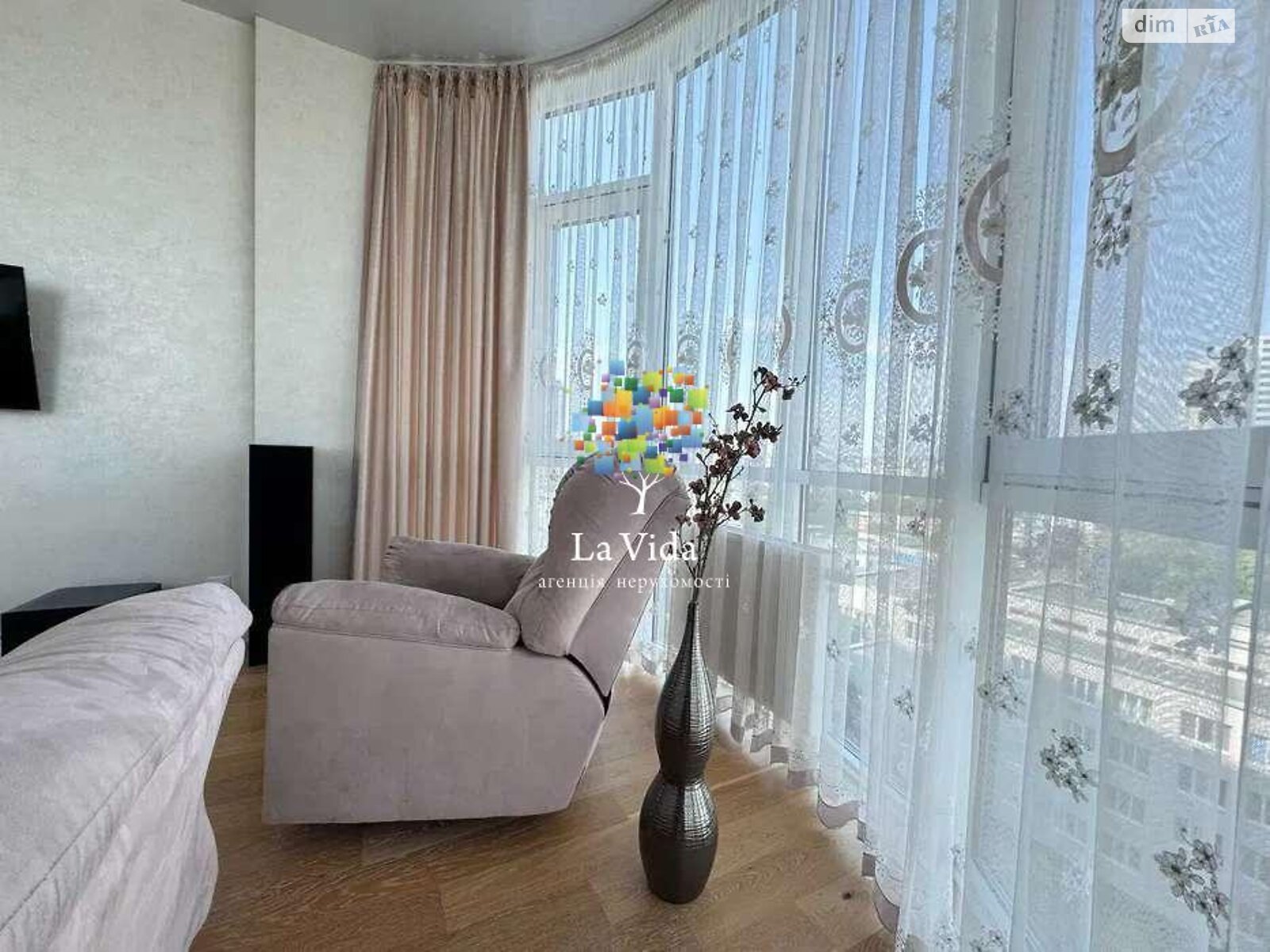 Продаж трикімнатної квартири в Києві, на вул. Андрія Верхогляда, район Печерський фото 1 Продаж трикімнатної квартири в Києві, на вул. Андрія Верхогляда, район Печерський фото 1