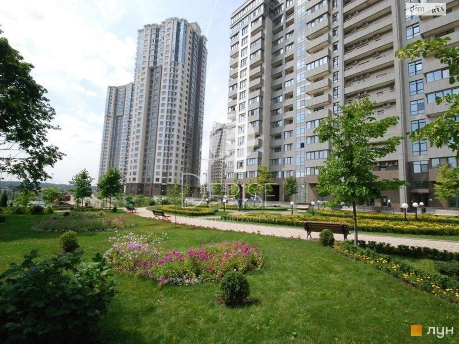 Продаж чотирикімнатної квартири в Києві, на вул. Андрія Верхогляда, район Печерський фото 1 Продаж чотирикімнатної квартири в Києві, на вул. Андрія Верхогляда, район Печерський фото 1