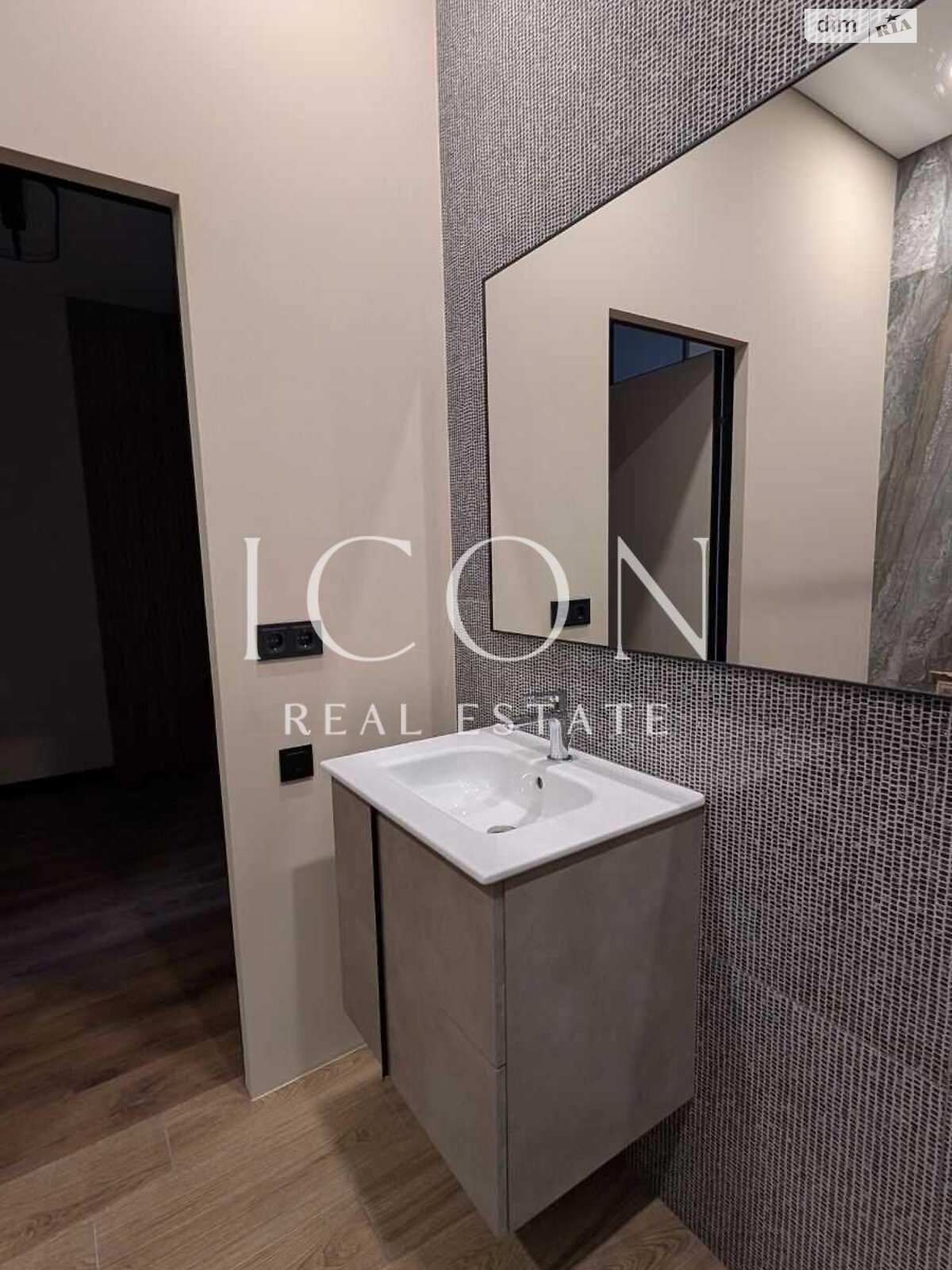 Продаж однокімнатної квартири в Києві, на вул. Андрія Верхогляда 4Б, район Печерський фото 1 Продаж однокімнатної квартири в Києві, на вул. Андрія Верхогляда 4Б, район Печерський фото 1