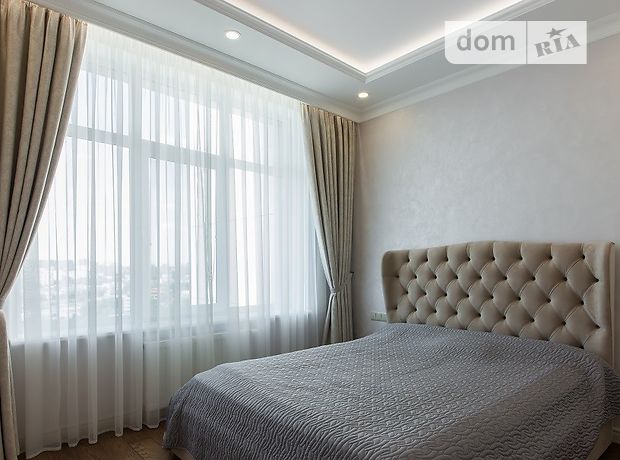 Продажа квартиры, 3 ком., Киев, р‑н. Печерский, ст.м. Дружбы народов, Драгомирова улица, дом 17 Продажа квартиры, 3 ком., Киев, р‑н. Печерский, ст.м. Дружбы народов, Драгомирова улица, дом 17