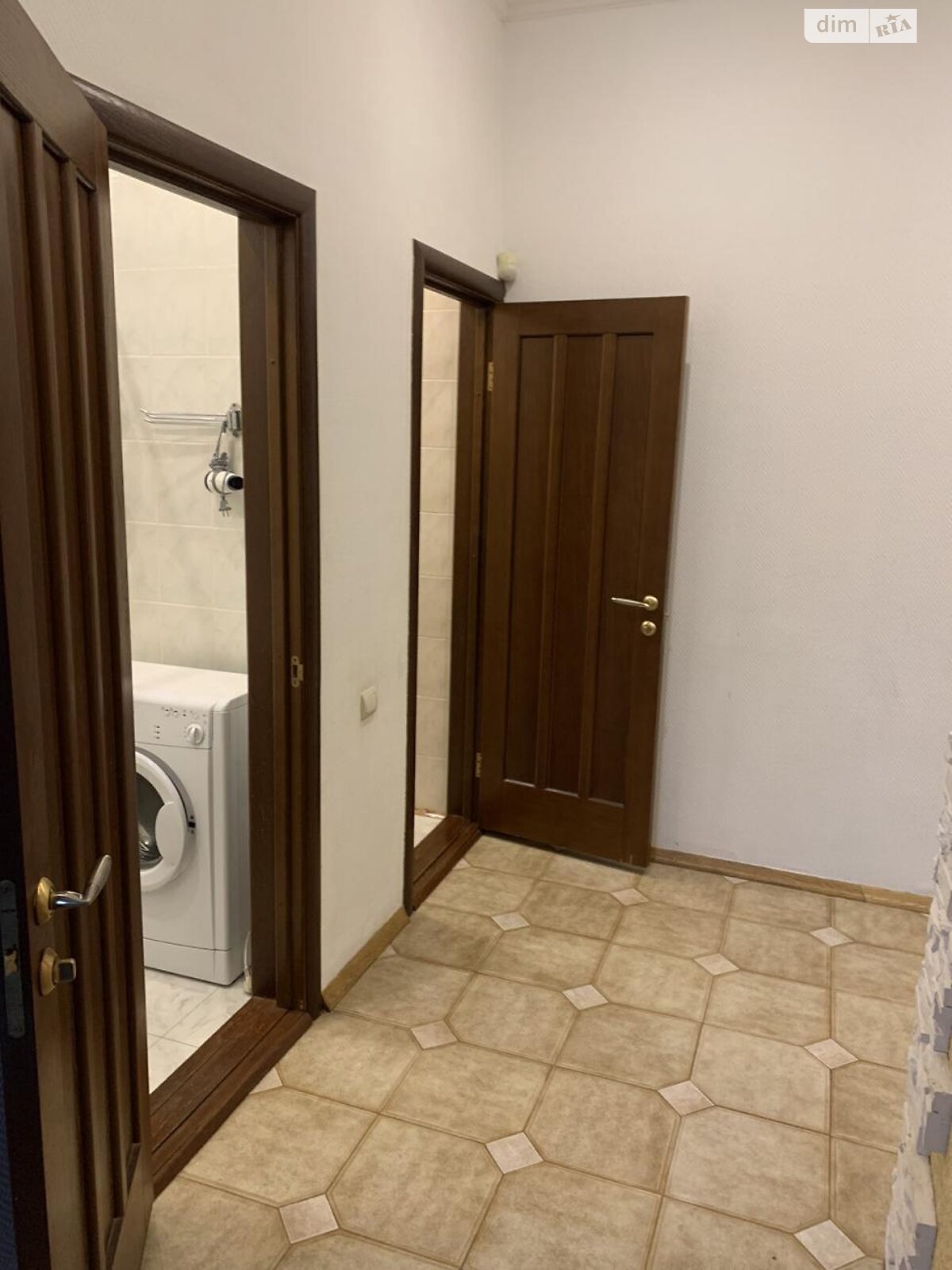 Продажа двухкомнатной квартиры в Киеве, на ул. Крещатик 29, район Печерский фото 1 Продажа двухкомнатной квартиры в Киеве, на ул. Крещатик 29, район Печерский фото 1
