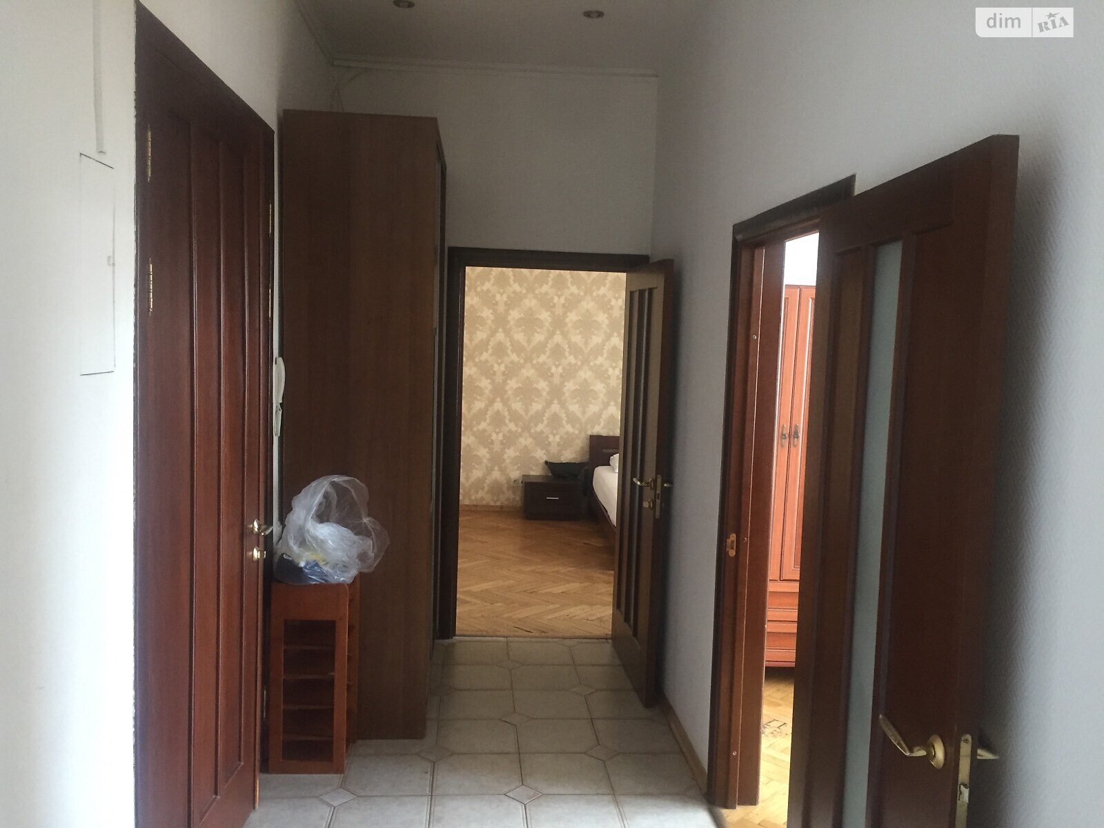 Продажа двухкомнатной квартиры в Киеве, на ул. Крещатик 29, район Печерский фото 1 Продажа двухкомнатной квартиры в Киеве, на ул. Крещатик 29, район Печерский фото 1