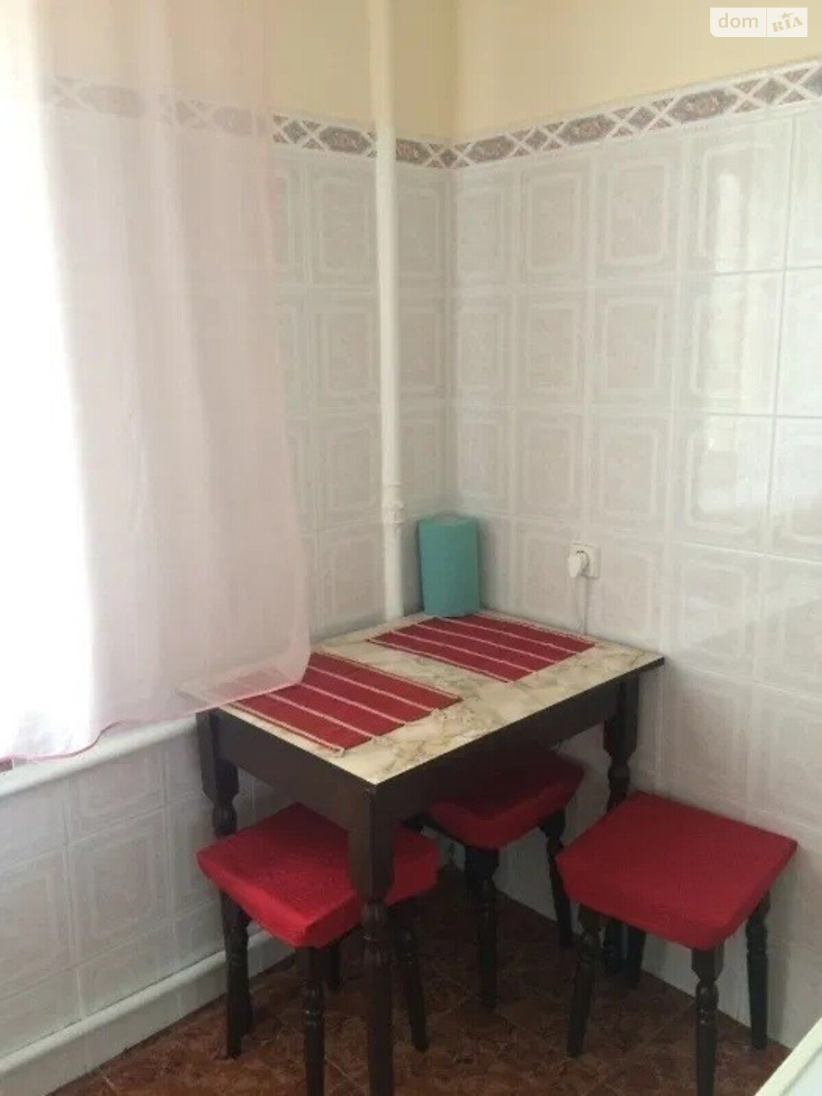 Продаж однокімнатної квартири в Києві, на бул. Лесі Українки, район Печерський фото 1 Продаж однокімнатної квартири в Києві, на бул. Лесі Українки, район Печерський фото 1