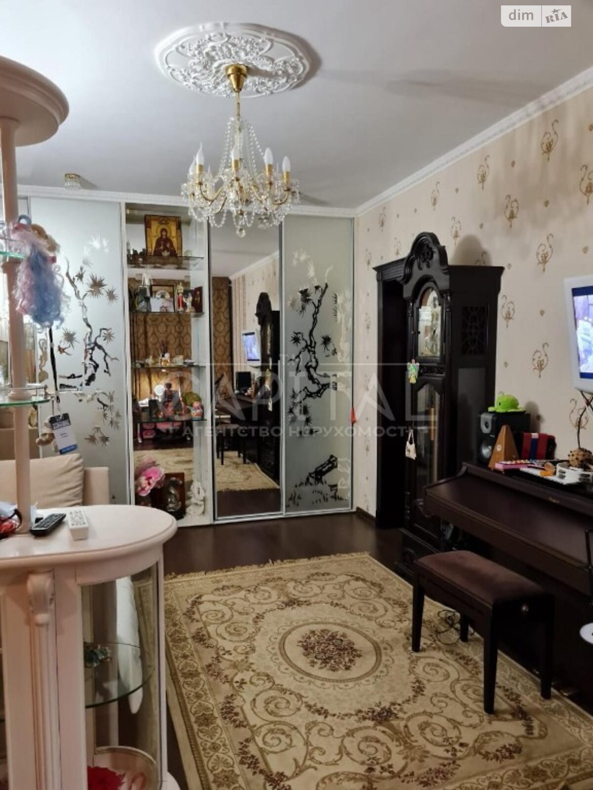 Продаж двокімнатної квартири в Києві, на вул. Госпітальна 2, район Печерський фото 1