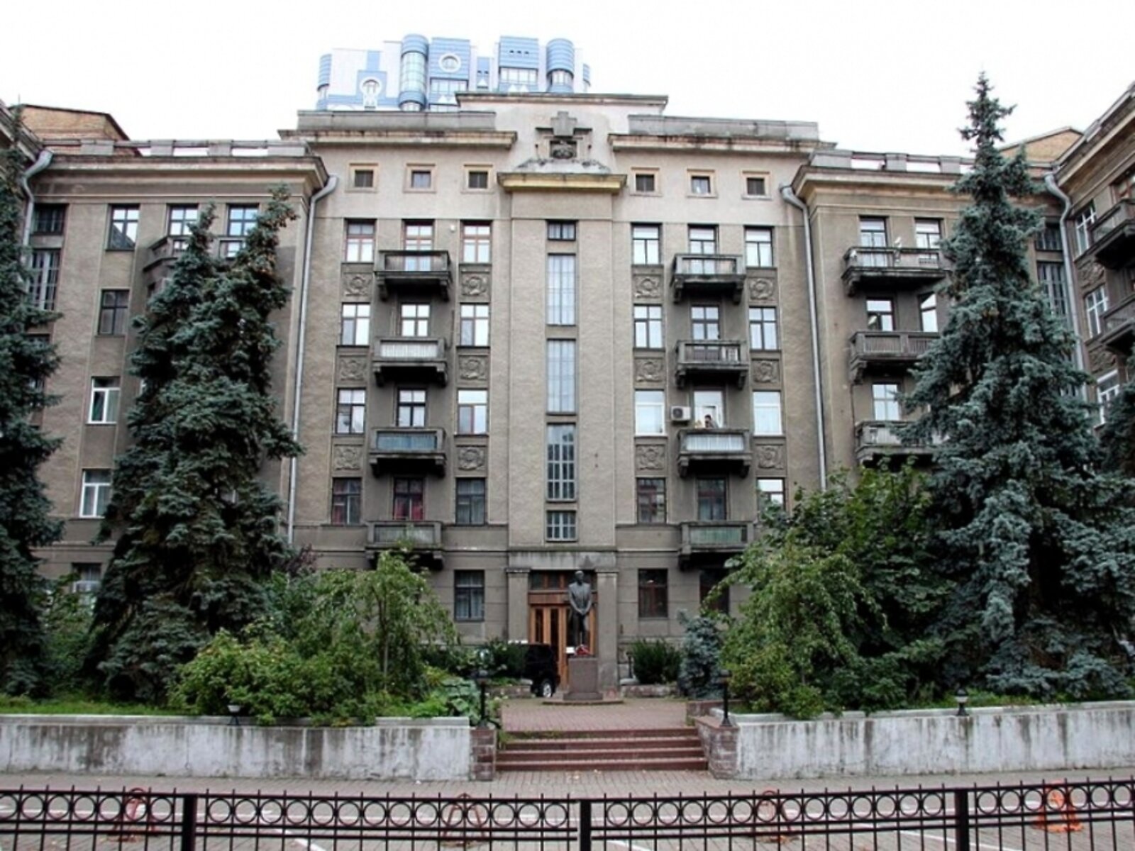 Продажа трехкомнатной квартиры в Киеве, на ул. Институтская 16, район Печерский фото 1