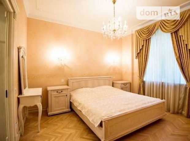 Продажа квартиры, 2 ком., Киев, р‑н. Печерский, ст.м. Крещатик, Институтская улица, дом 15/5 Продажа квартиры, 2 ком., Киев, р‑н. Печерский, ст.м. Крещатик, Институтская улица, дом 15/5