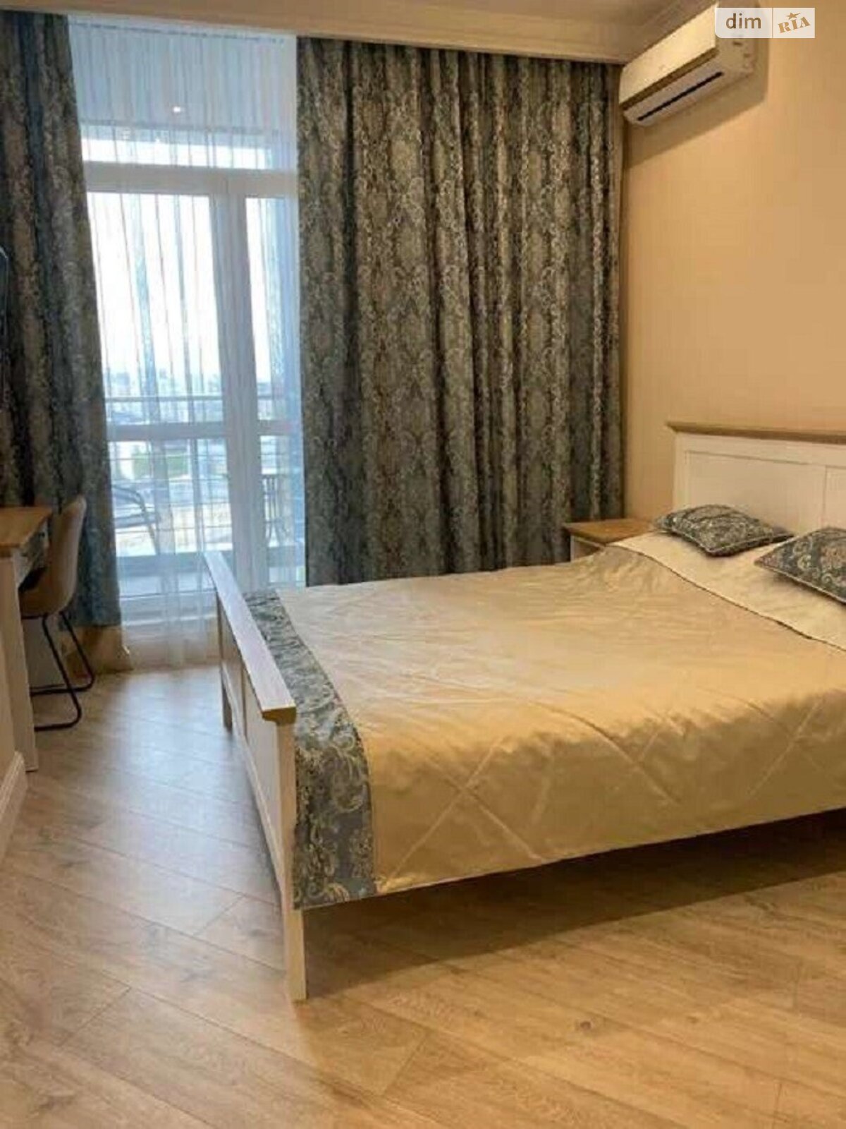 Продажа однокомнатной квартиры в Киеве, на ул. Маккейна Джона 7, район Печерский фото 1 Продажа однокомнатной квартиры в Киеве, на ул. Маккейна Джона 7, район Печерский фото 1