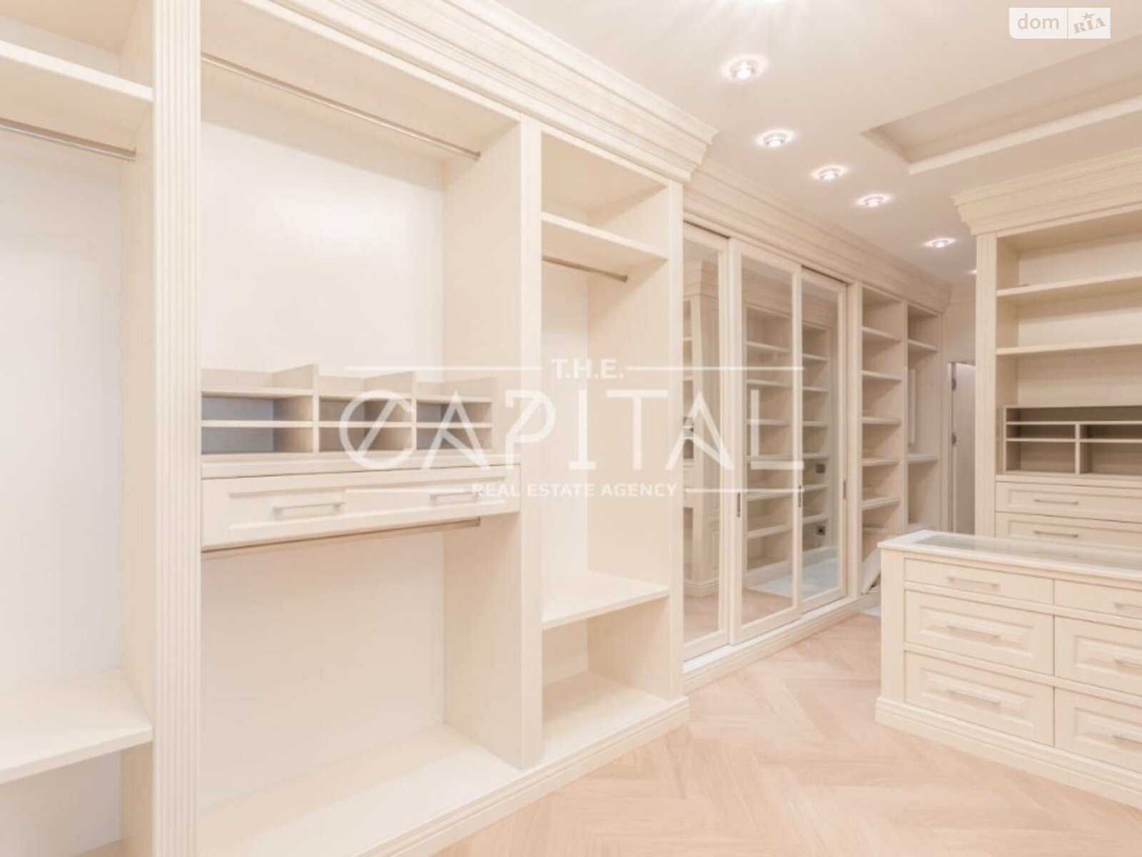 Продажа четырехкомнатной квартиры в Киеве, на ул. Ивана Мазепы 11Б, район Печерский фото 1 Продажа четырехкомнатной квартиры в Киеве, на ул. Ивана Мазепы 11Б, район Печерский фото 1