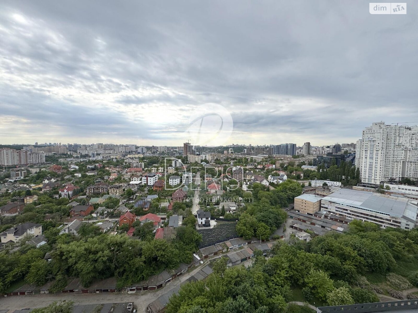 Продажа трехкомнатной квартиры в Киеве, на ул. Кахи Бендукидзе 2, район Печерский фото 1 Продажа трехкомнатной квартиры в Киеве, на ул. Кахи Бендукидзе 2, район Печерский фото 1
