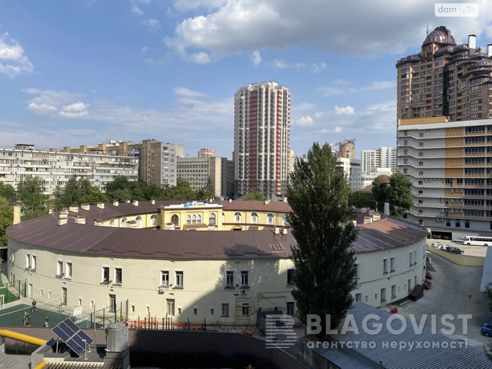 Продажа трехкомнатной квартиры в Киеве, на ул. Коновальца Евгения 34, район Печерский фото 1