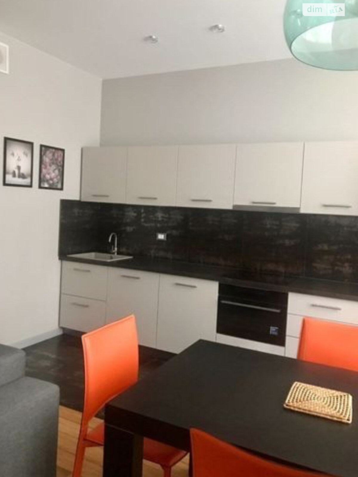 Продаж трикімнатної квартири в Києві, на вул. Коновальця Євгена 32Г, район Печерський фото 1 Продаж трикімнатної квартири в Києві, на вул. Коновальця Євгена 32Г, район Печерський фото 1
