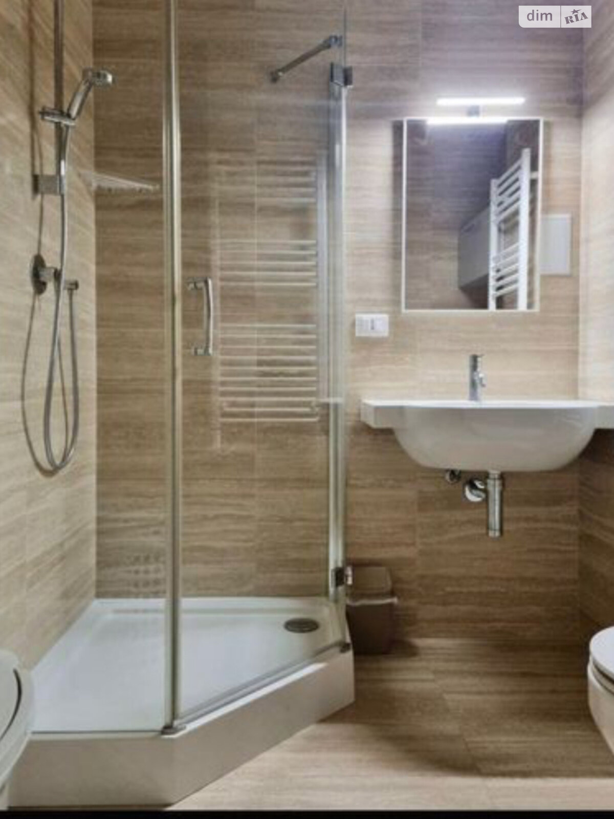 Продаж трикімнатної квартири в Києві, на вул. Коновальця Євгена 32Г, район Печерський фото 1 Продаж трикімнатної квартири в Києві, на вул. Коновальця Євгена 32Г, район Печерський фото 1