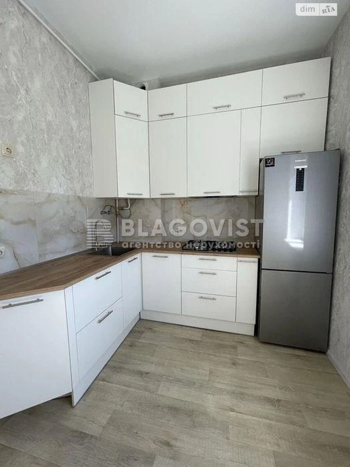 Продажа двухкомнатной квартиры в Киеве, на ул. Коновальца Евгения 18, район Печерский фото 1 Продажа двухкомнатной квартиры в Киеве, на ул. Коновальца Евгения 18, район Печерский фото 1