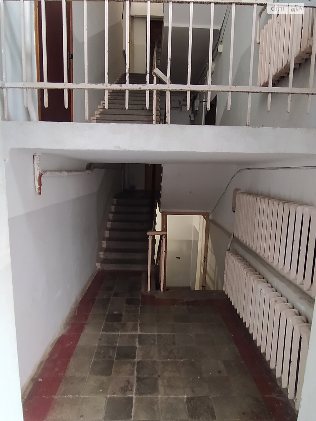 Продаж трикімнатної квартири в Києві, на вул. Костельна 6, район Печерський фото 1 Продаж трикімнатної квартири в Києві, на вул. Костельна 6, район Печерський фото 1