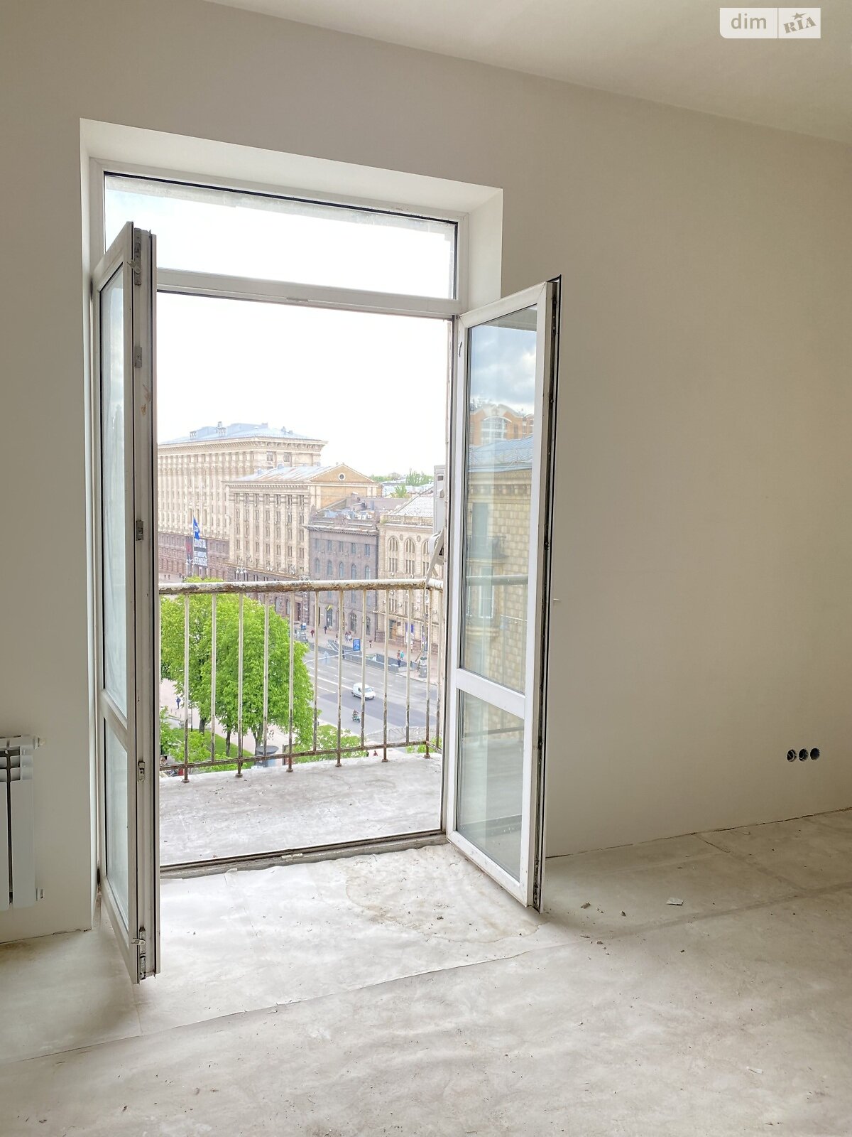 Продаж трикімнатної квартири в Києві, на вул. Хрещатик, район Печерський фото 1 Продаж трикімнатної квартири в Києві, на вул. Хрещатик, район Печерський фото 1