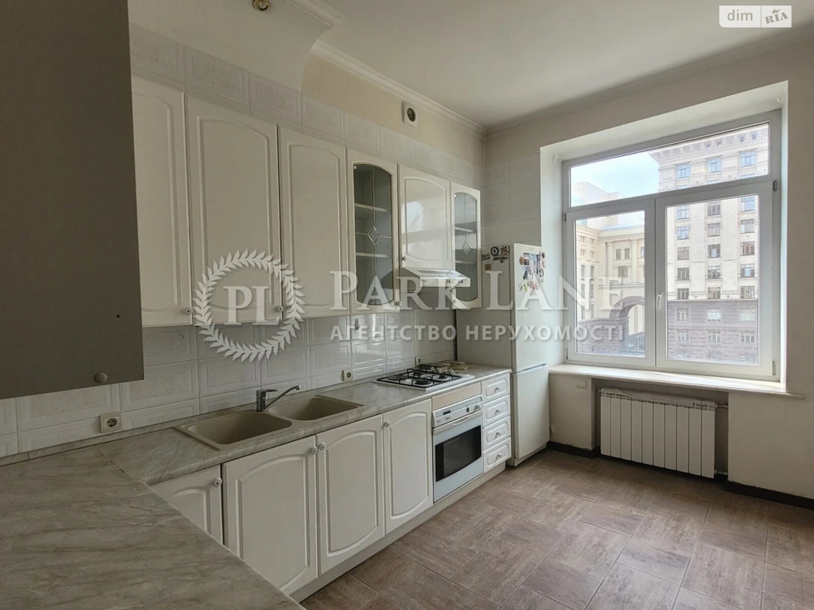 Продажа шестикомнатной квартиры в Киеве, на ул. Крещатик 21, район Печерский фото 1 Продажа шестикомнатной квартиры в Киеве, на ул. Крещатик 21, район Печерский фото 1