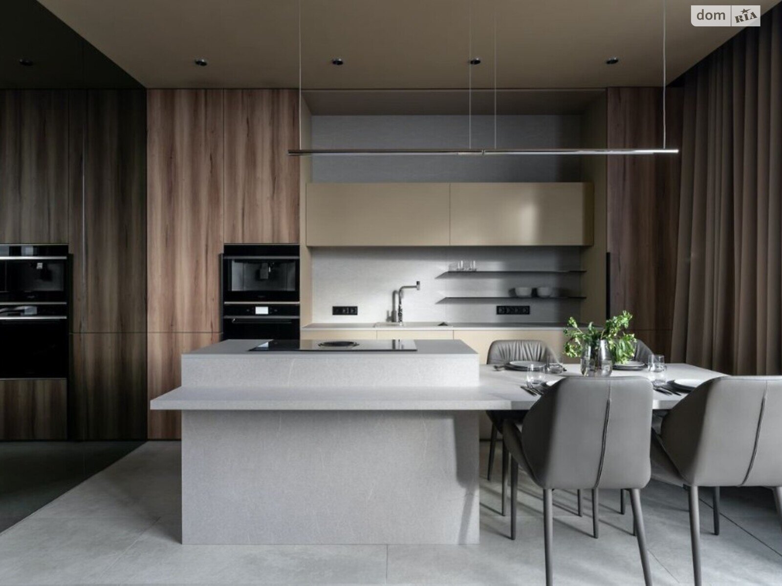 Продажа трехкомнатной квартиры в Киеве, на пер. Лабораторный 7, район Печерский фото 1 Продажа трехкомнатной квартиры в Киеве, на пер. Лабораторный 7, район Печерский фото 1