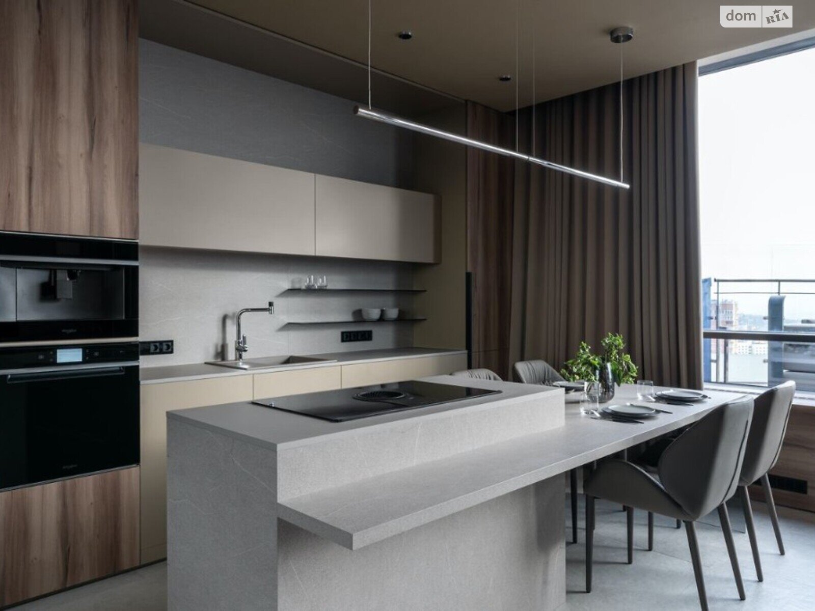Продажа трехкомнатной квартиры в Киеве, на пер. Лабораторный 7, район Печерский фото 1 Продажа трехкомнатной квартиры в Киеве, на пер. Лабораторный 7, район Печерский фото 1