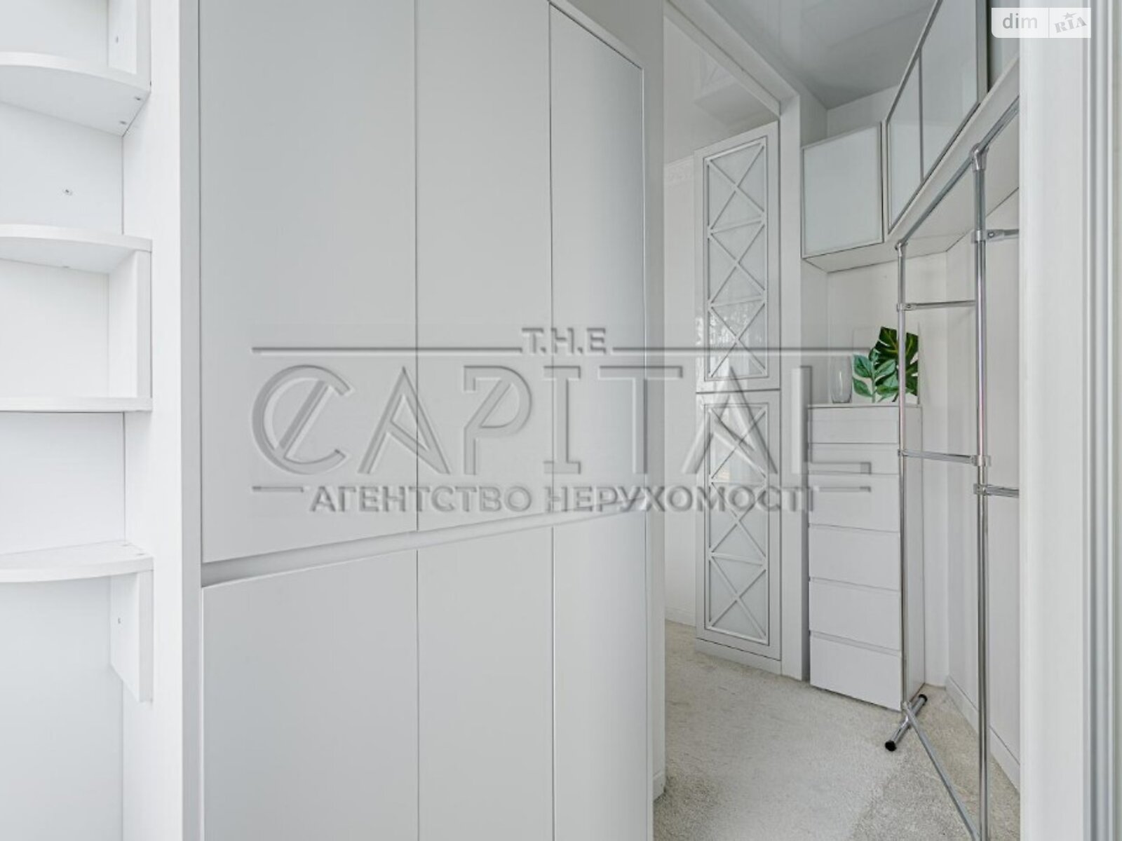 Продажа двухкомнатной квартиры в Киеве, на пер. Лабораторный 7, район Печерский фото 1 Продажа двухкомнатной квартиры в Киеве, на пер. Лабораторный 7, район Печерский фото 1