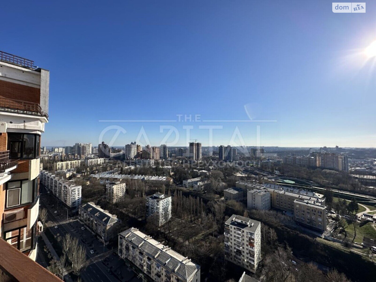 Продажа трехкомнатной квартиры в Киеве, на бул. Леси Украинки 7А, район Печерский фото 1
