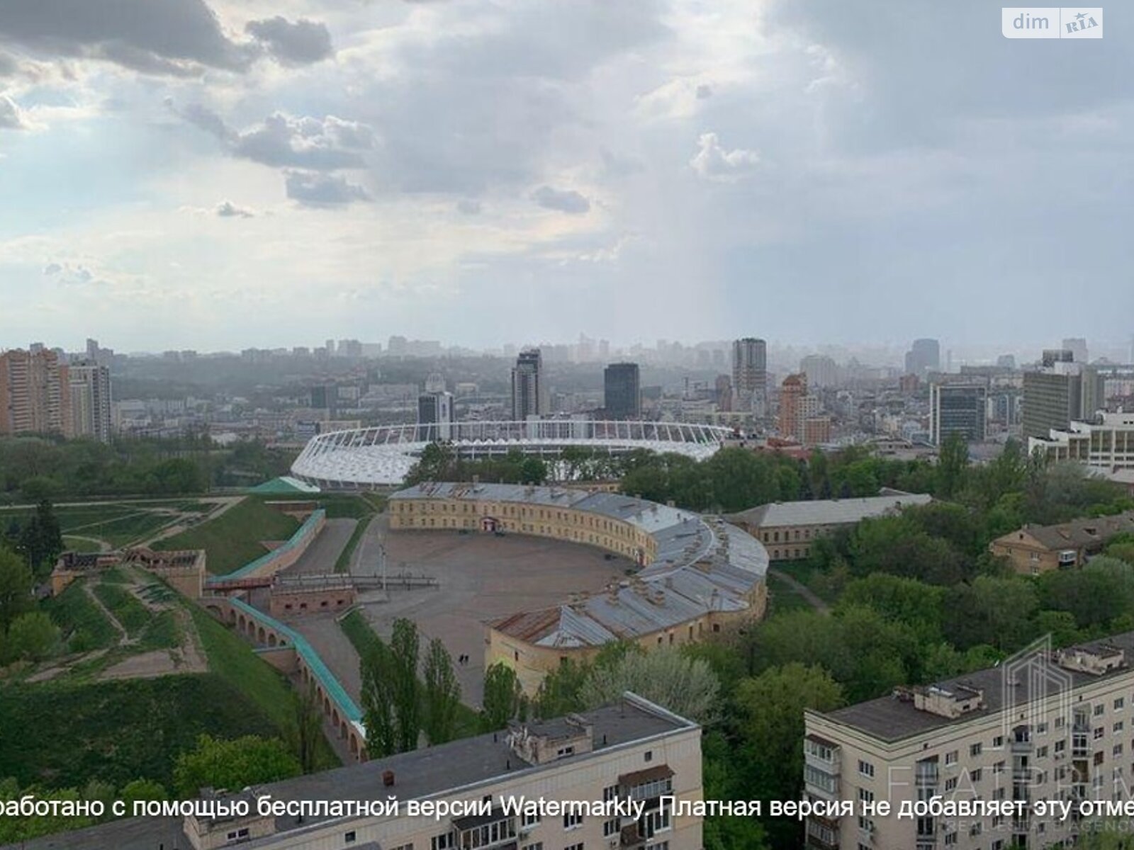 Продаж однокімнатної квартири в Києві, на бул. Лесі Українки 7А, район Печерський фото 1