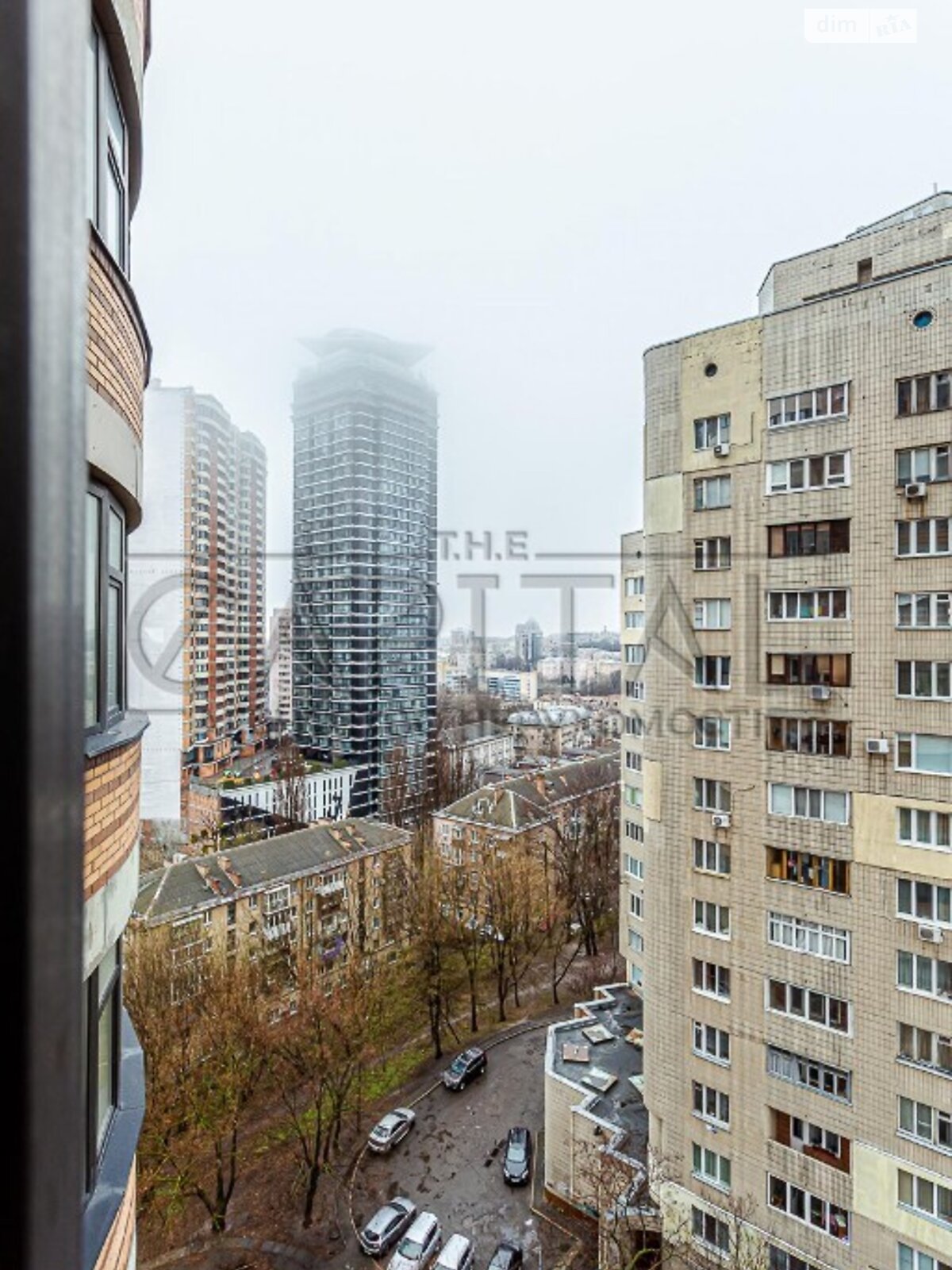 Продаж чотирикімнатної квартири в Києві, на бул. Лесі Українки, район Печерський фото 1 Продаж чотирикімнатної квартири в Києві, на бул. Лесі Українки, район Печерський фото 1