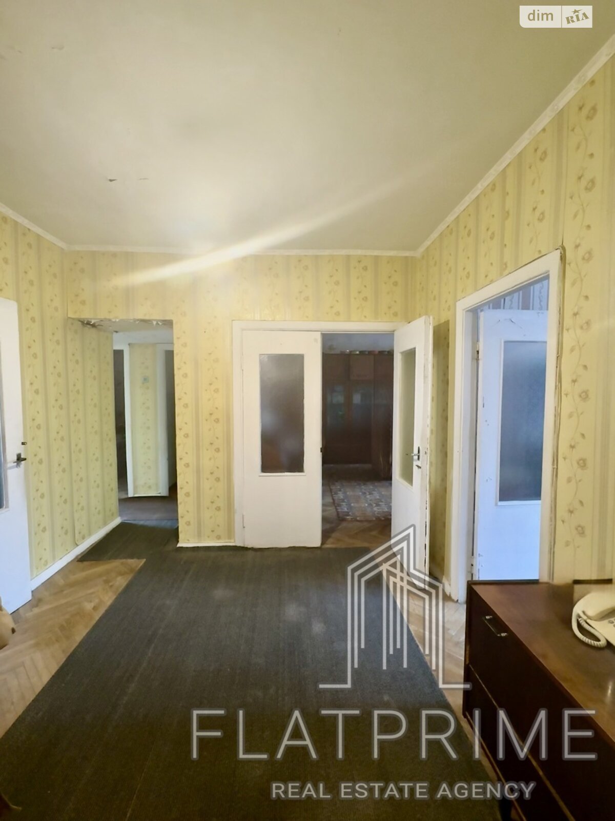 Продажа трехкомнатной квартиры в Киеве, на бул. Леси Украинки 24, район Печерский фото 1