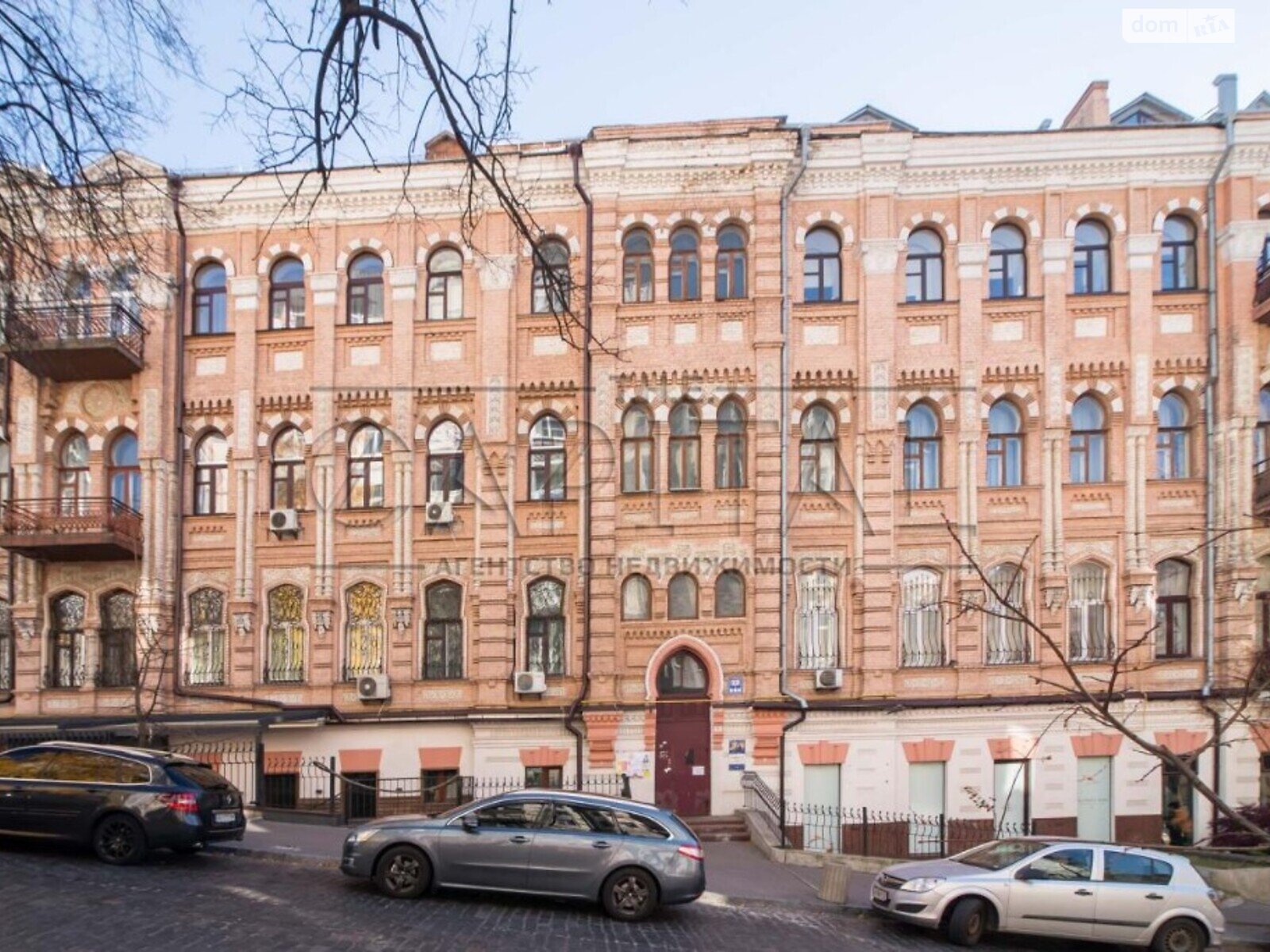 Продаж трикімнатної квартири в Києві, на вул. Ольгинська, район Печерський фото 1