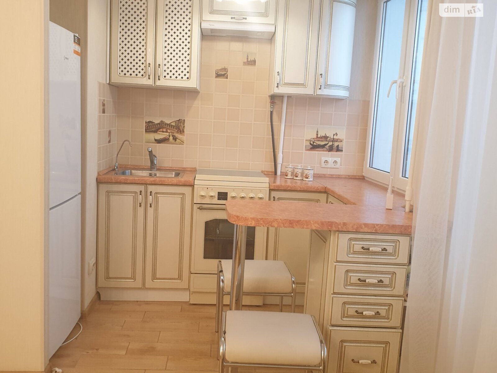 Продаж однокімнатної квартири в Києві, на вул. Ломаківська 2, район Печерський фото 1 Продаж однокімнатної квартири в Києві, на вул. Ломаківська 2, район Печерський фото 1