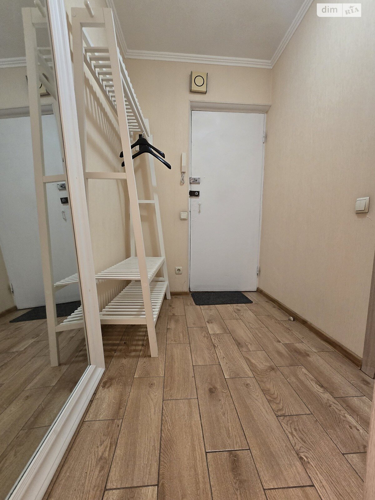 Продаж однокімнатної квартири в Києві, на вул. Ломаківська 2, район Печерський фото 1 Продаж однокімнатної квартири в Києві, на вул. Ломаківська 2, район Печерський фото 1