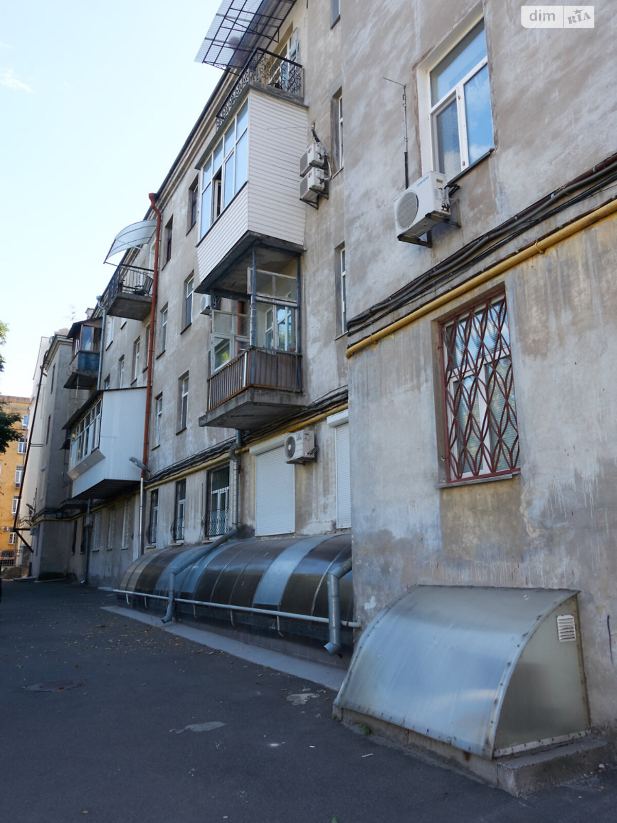 Продажа трехкомнатной квартиры в Киеве, на ул. Лютеранская 27, район Печерский фото 1