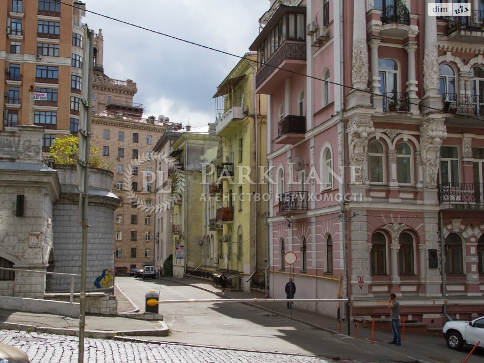 Продаж двокімнатної квартири в Києві, на вул. Лютеранська 6Б, район Печерський фото 1