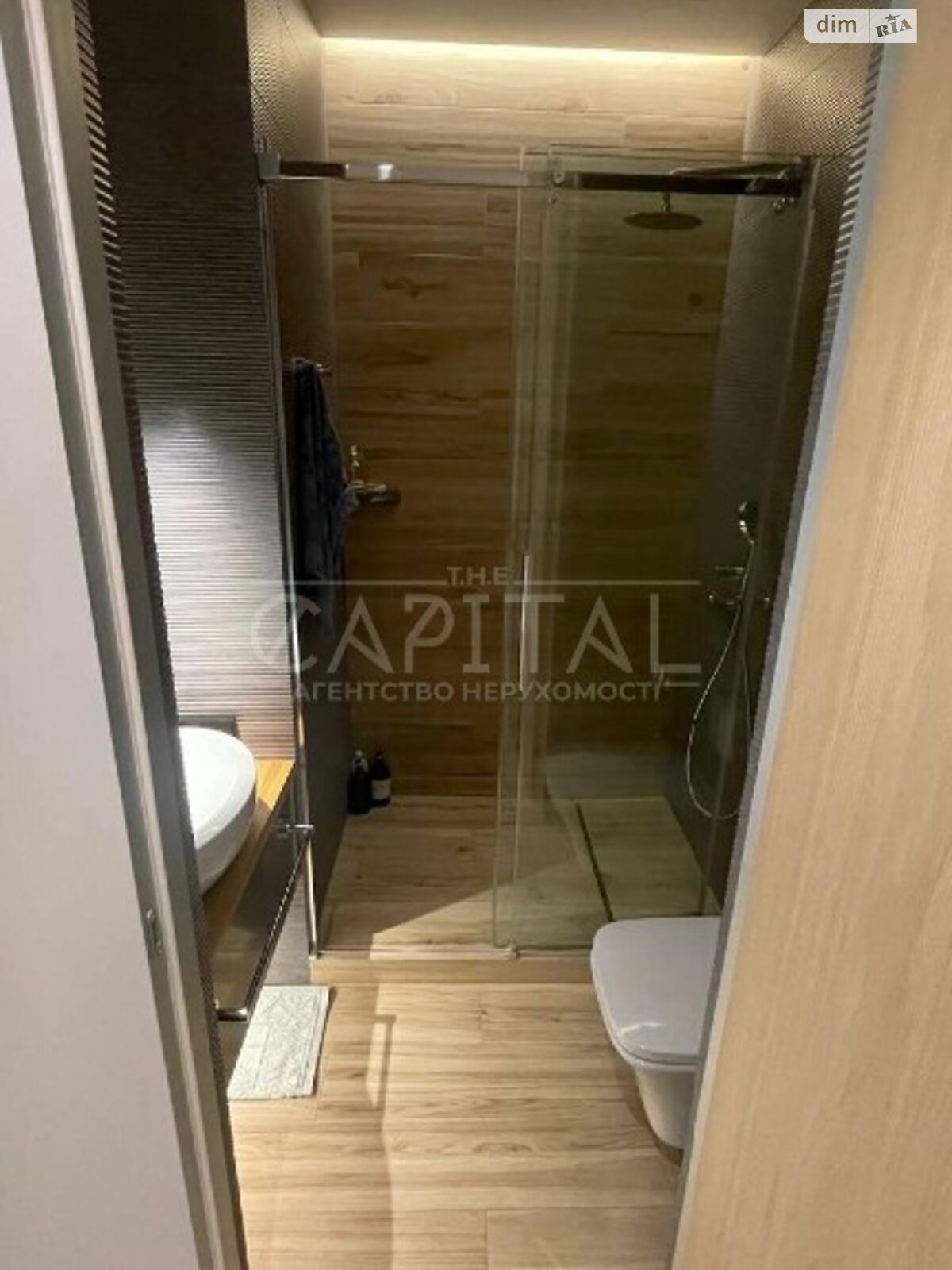 Продаж п`ятикімнатної квартири в Києві, на вул. Маккейна Джона, район Печерський фото 1 Продаж п`ятикімнатної квартири в Києві, на вул. Маккейна Джона, район Печерський фото 1