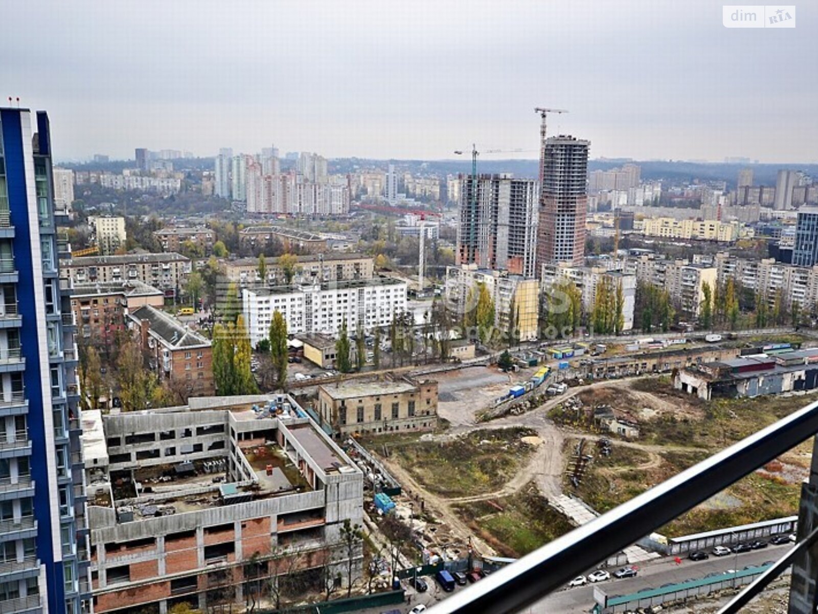 Продаж однокімнатної квартири в Києві, на вул. Маккейна Джона 7, район Печерський фото 1
