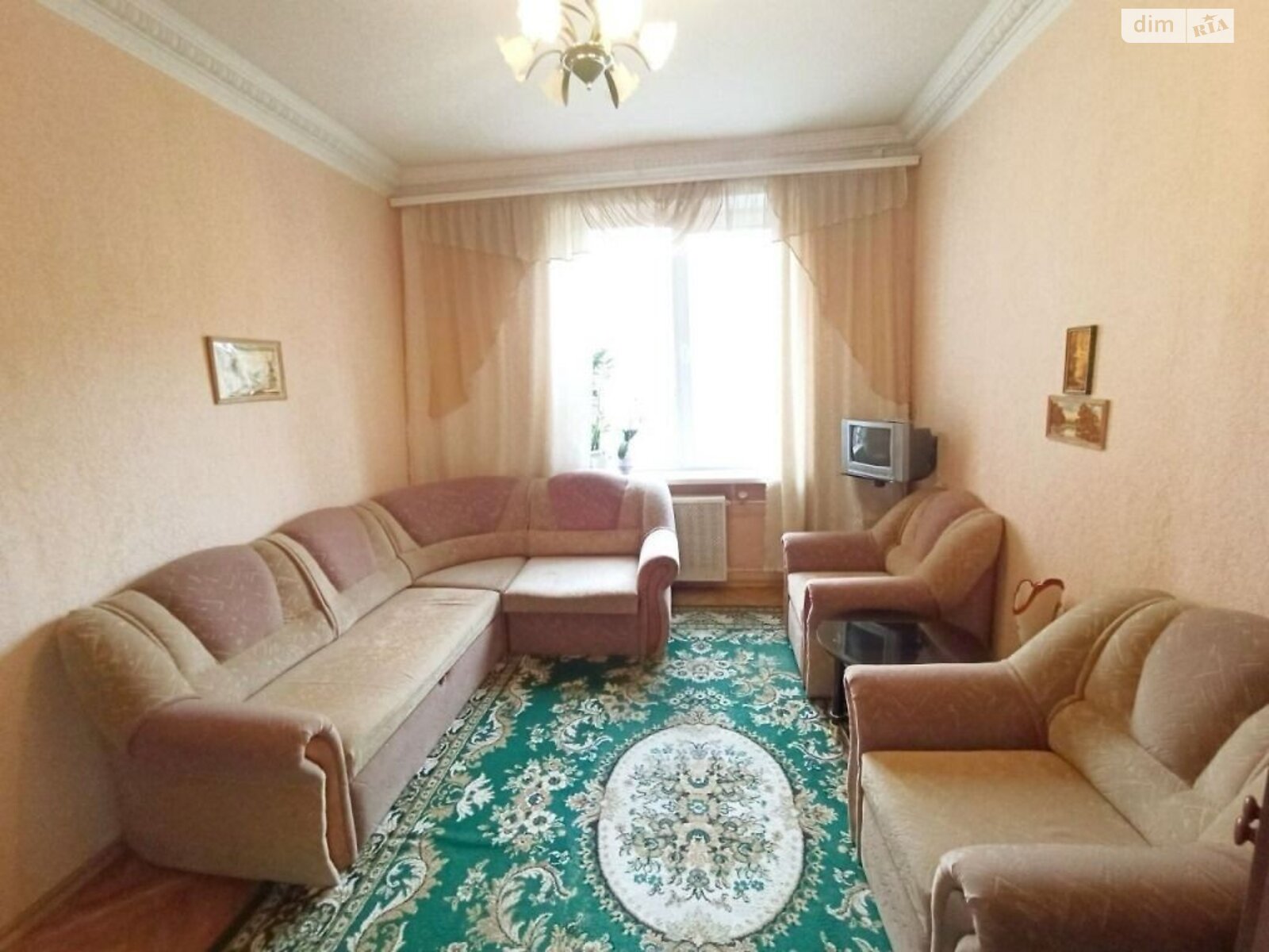 Продажа двухкомнатной квартиры в Киеве, на ул. Маккейна Джона 39, район Печерский фото 1
