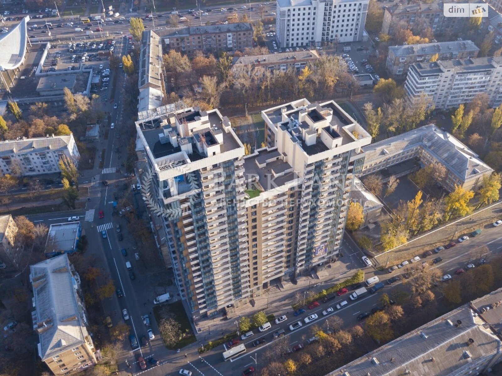 Продажа двухкомнатной квартиры в Киеве, на ул. Маккейна Джона 26, район Печерский фото 1