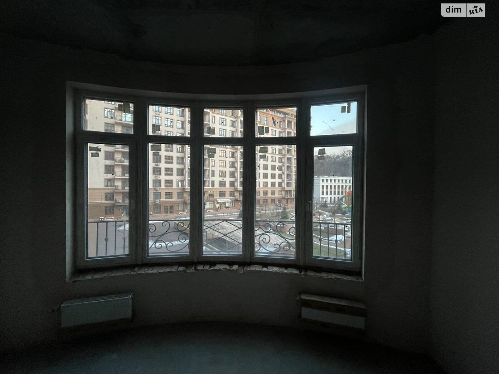 Продаж трикімнатної квартири в Києві, на вул. Михайла Бойчука 19А, район Печерський фото 1 Продаж трикімнатної квартири в Києві, на вул. Михайла Бойчука 19А, район Печерський фото 1