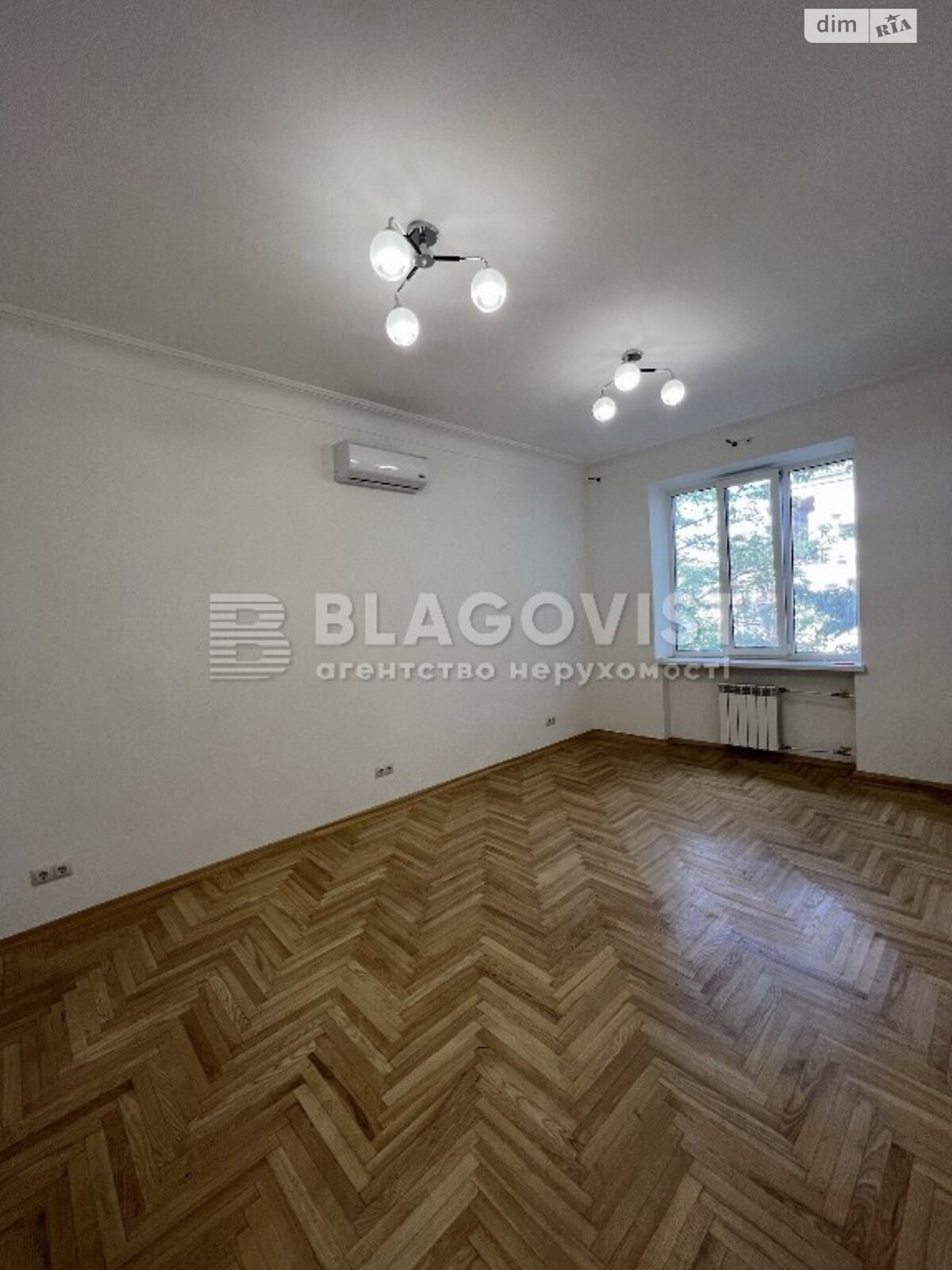Продаж трикімнатної квартири в Києві, на вул. Михайла Бойчука 4, район Печерський фото 1 Продаж трикімнатної квартири в Києві, на вул. Михайла Бойчука 4, район Печерський фото 1