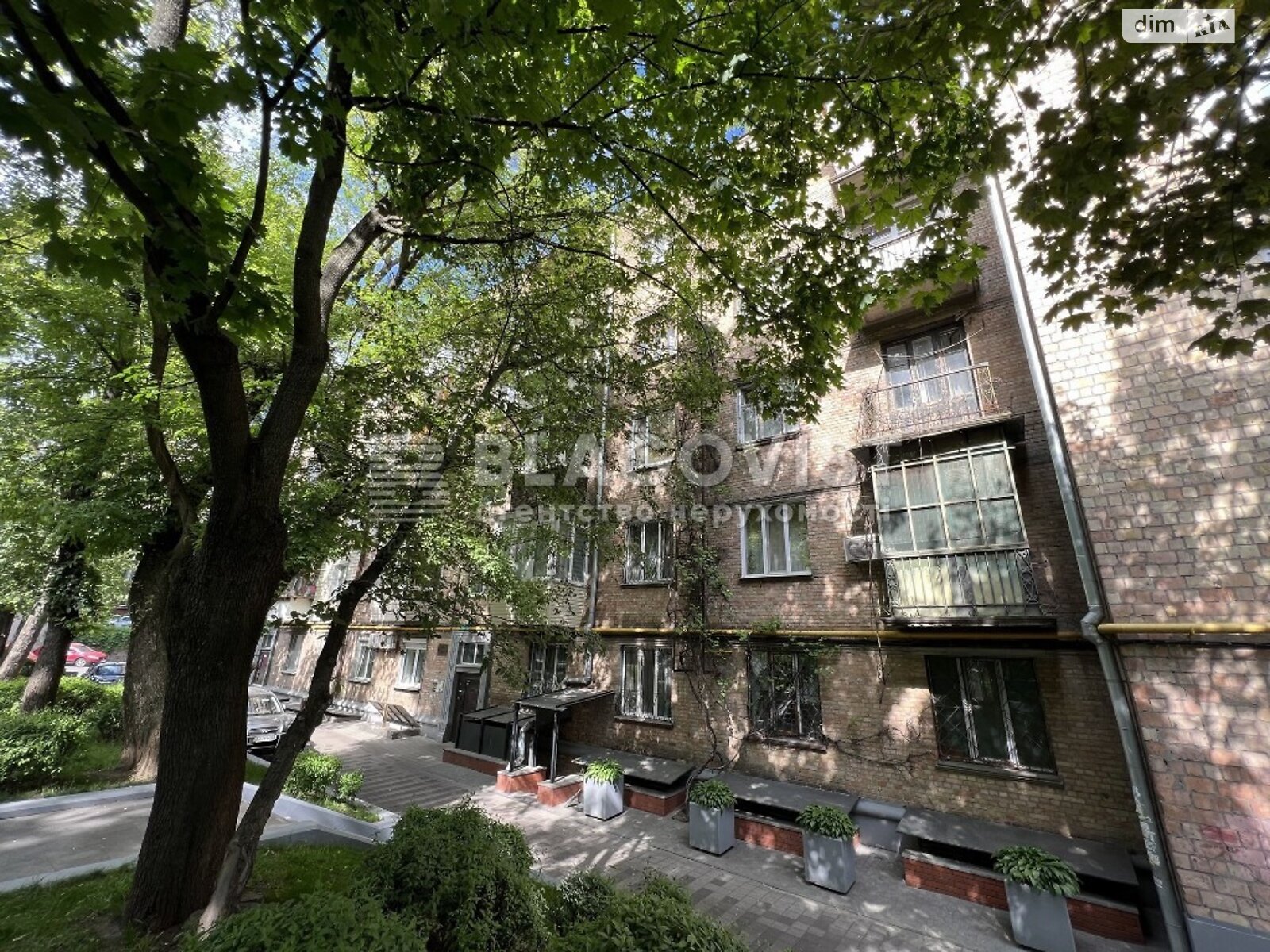 Продаж трикімнатної квартири в Києві, на вул. Михайла Бойчука 4, район Печерський фото 1 Продаж трикімнатної квартири в Києві, на вул. Михайла Бойчука 4, район Печерський фото 1