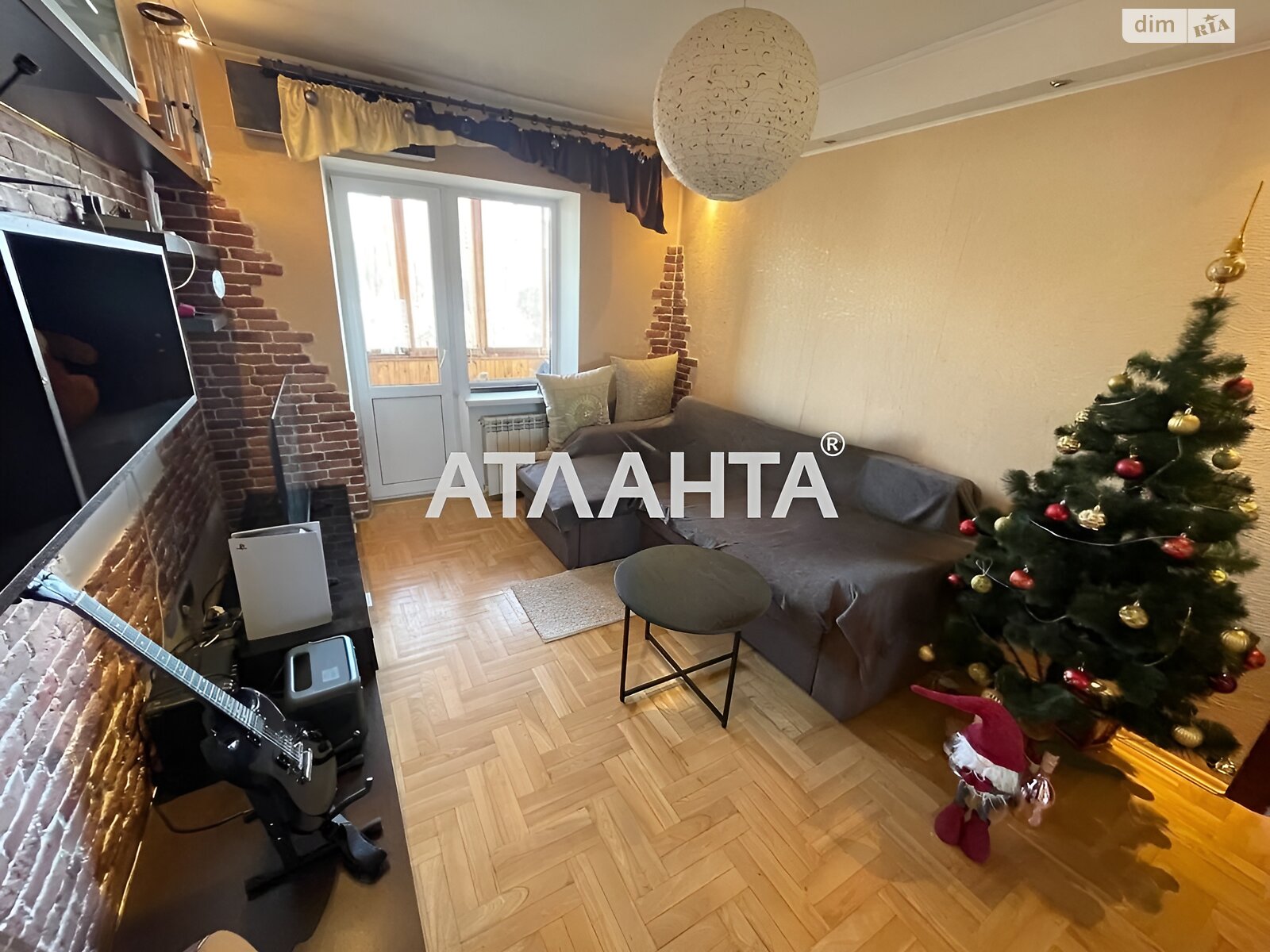 Продажа трехкомнатной квартиры в Киеве, на ул. Павла Загребельного, район Печерский фото 1 Продажа трехкомнатной квартиры в Киеве, на ул. Павла Загребельного, район Печерский фото 1