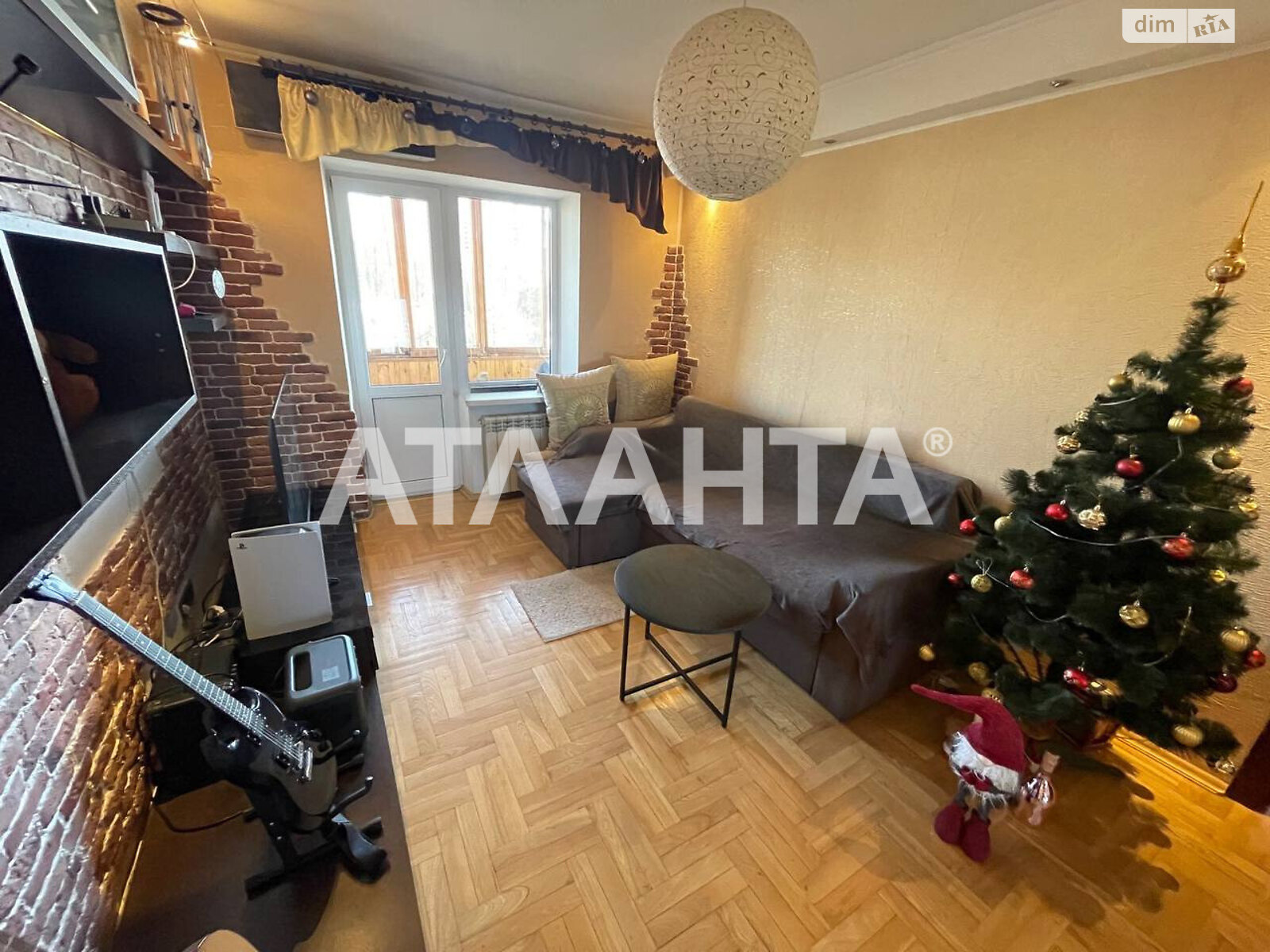 Продаж трикімнатної квартири в Києві, на вул. Павла Загребельного, район Печерський фото 1 Продаж трикімнатної квартири в Києві, на вул. Павла Загребельного, район Печерський фото 1