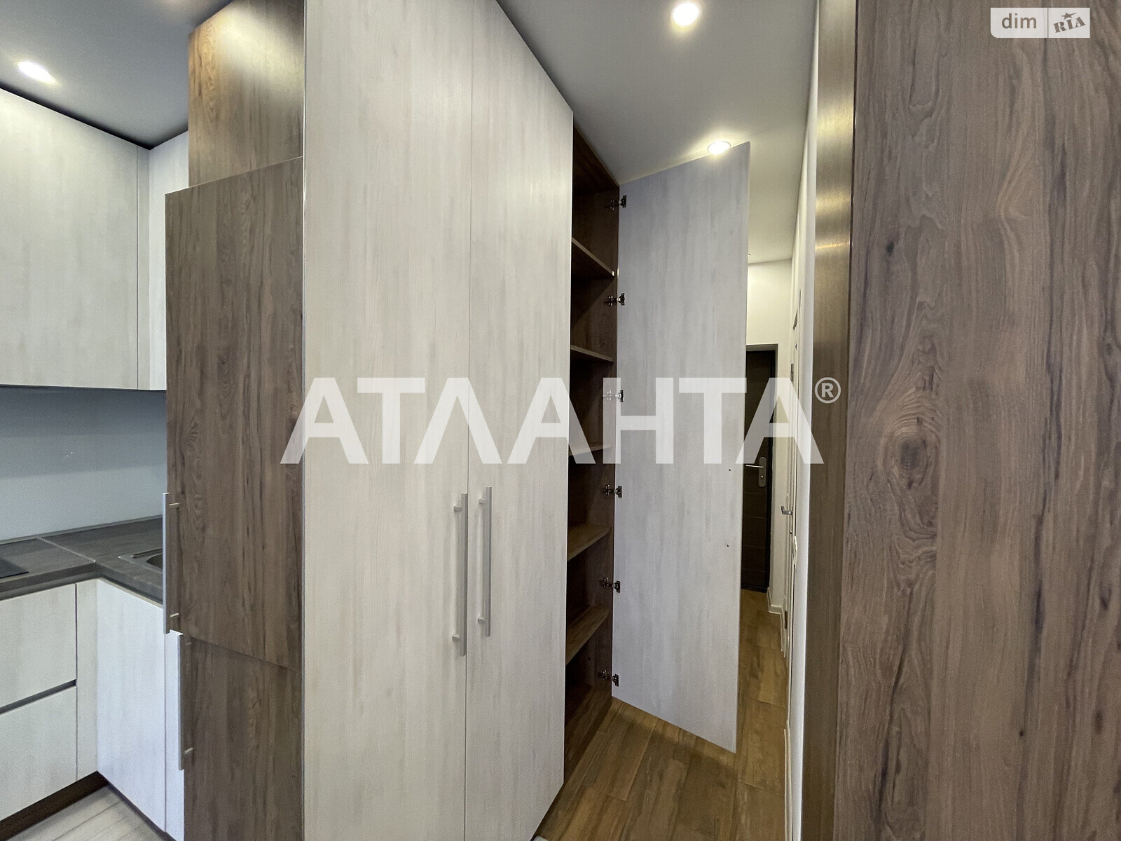Продаж однокімнатної квартири в Києві, на вул. Миколи Соловцова, район Печерський фото 1 Продаж однокімнатної квартири в Києві, на вул. Миколи Соловцова, район Печерський фото 1