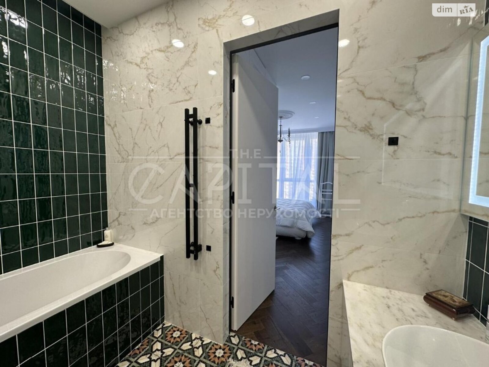 Продажа трехкомнатной квартиры в Киеве, на туп. Крепостной 7В, район Печерский фото 1 Продажа трехкомнатной квартиры в Киеве, на туп. Крепостной 7В, район Печерский фото 1