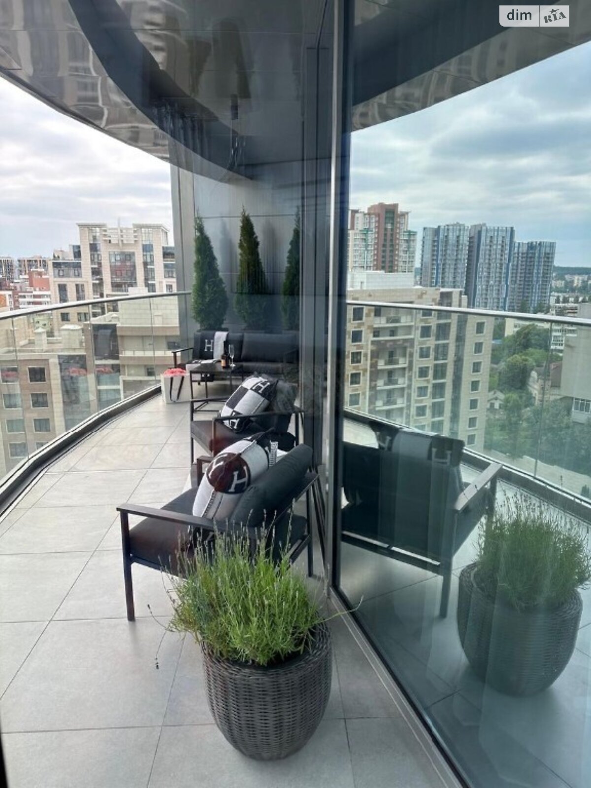 Продажа трехкомнатной квартиры в Киеве, на ул. Иоанна Павла II 12, район Печерский фото 1 Продажа трехкомнатной квартиры в Киеве, на ул. Иоанна Павла II 12, район Печерский фото 1